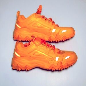 Excellent condition, Fila Women’s Athletic Shoes, size 9, color(orange)